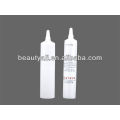 Petit tube en plastique pour essence